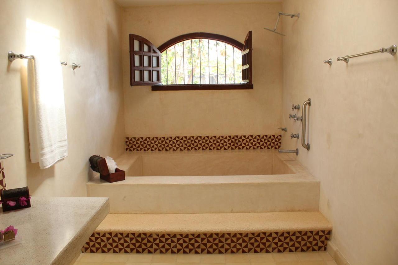 Villa Bugambilia Colonial Charm With Spacious Design And Private Pool Five Minutes From Downtown Mérida Exterior foto