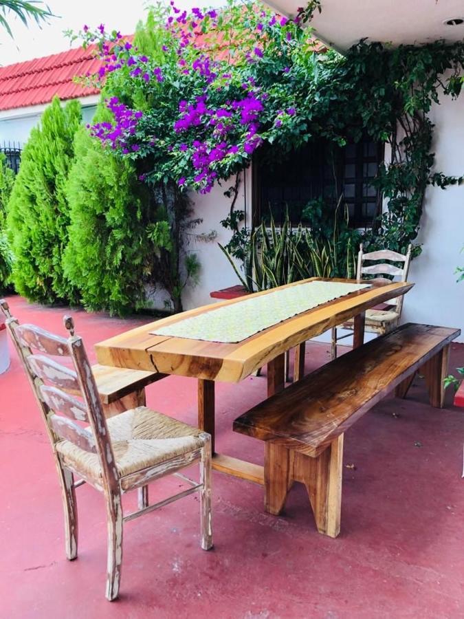 Villa Bugambilia Colonial Charm With Spacious Design And Private Pool Five Minutes From Downtown Mérida Exterior foto